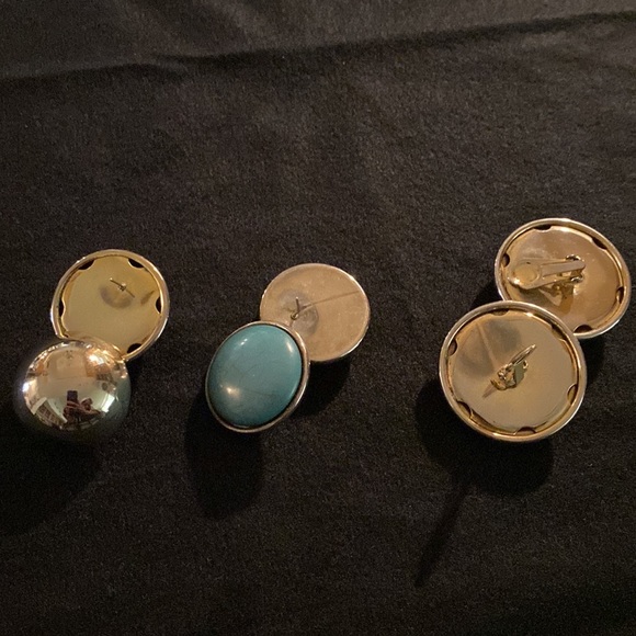 💥A bundle of “Button” Earrings💥 - Picture 2 of 5